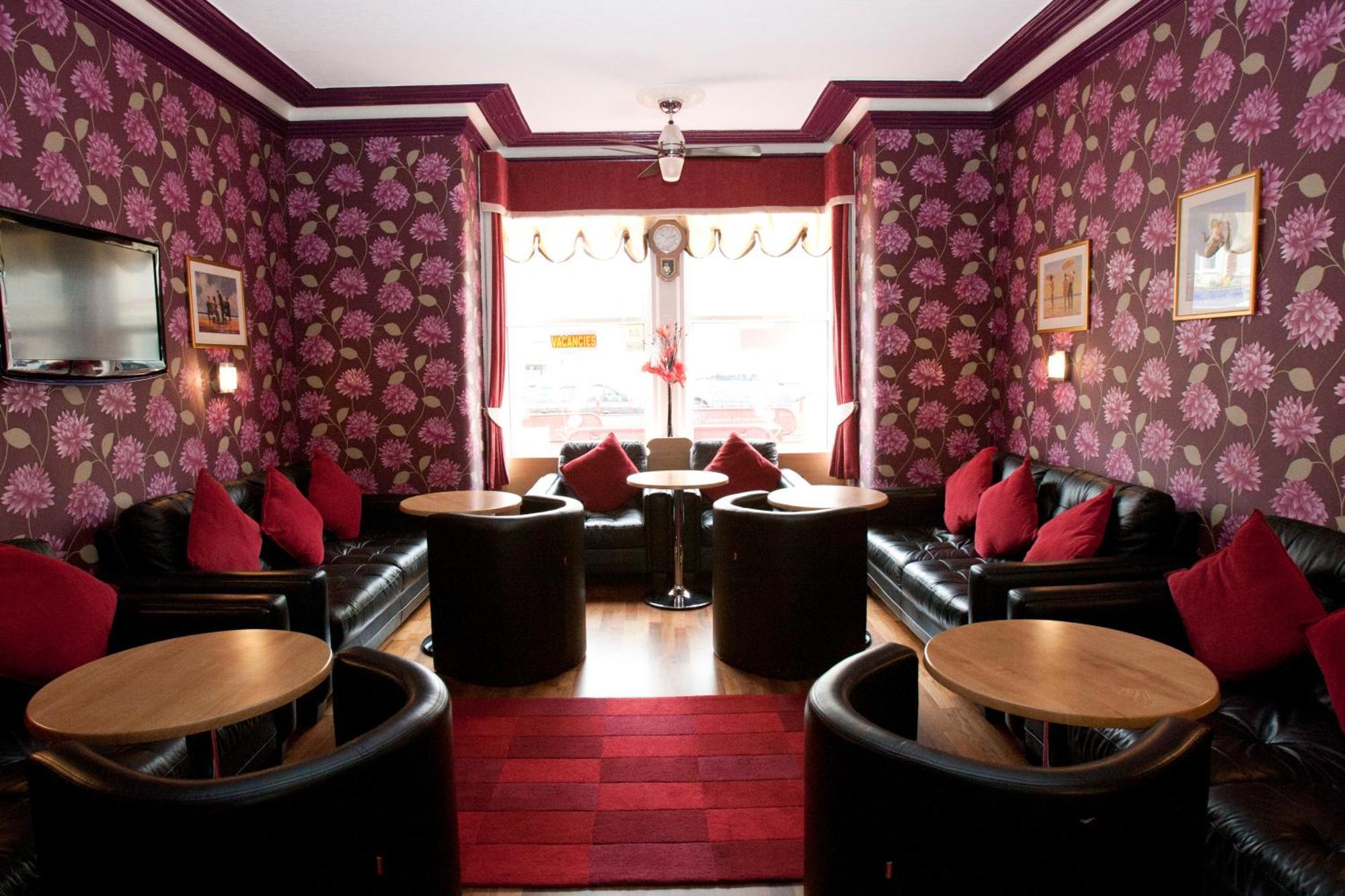 Valentine Lodge Over 21 Adult Couples Only Blackpool Eksteriør billede
