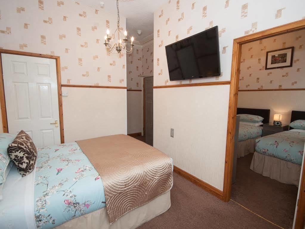 Valentine Lodge Over 21 Adult Couples Only Blackpool Eksteriør billede