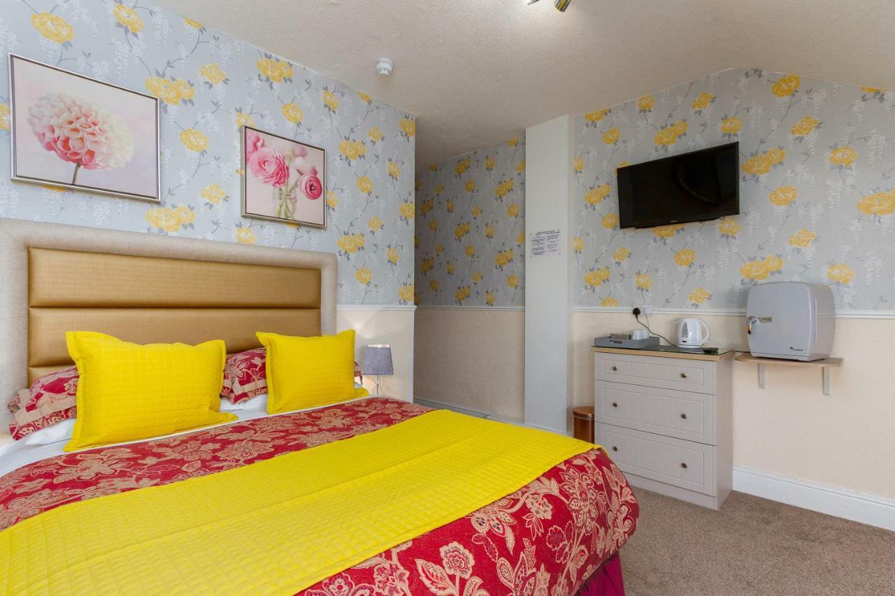 Valentine Lodge Over 21 Adult Couples Only Blackpool Eksteriør billede