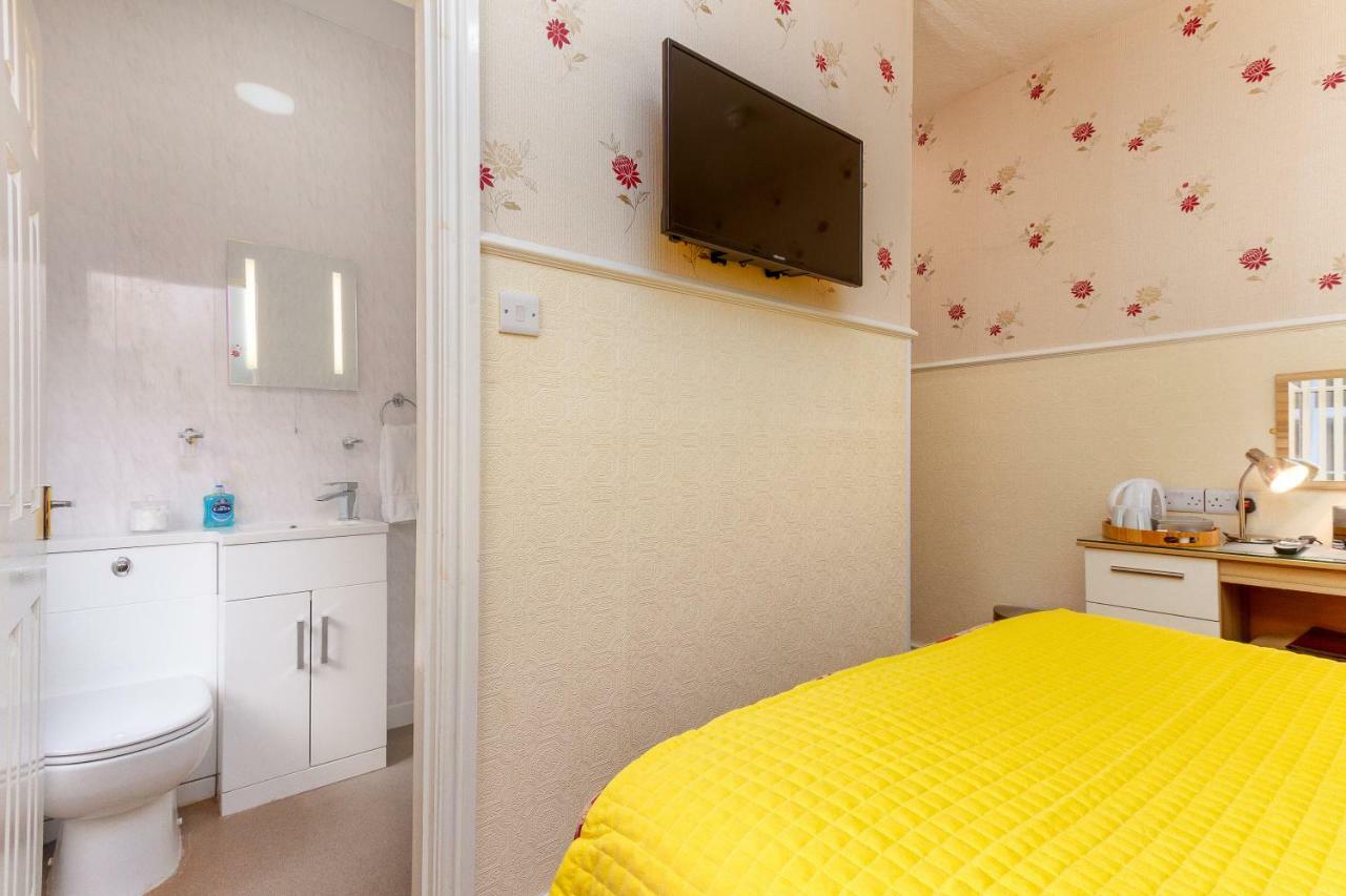 Valentine Lodge Over 21 Adult Couples Only Blackpool Eksteriør billede