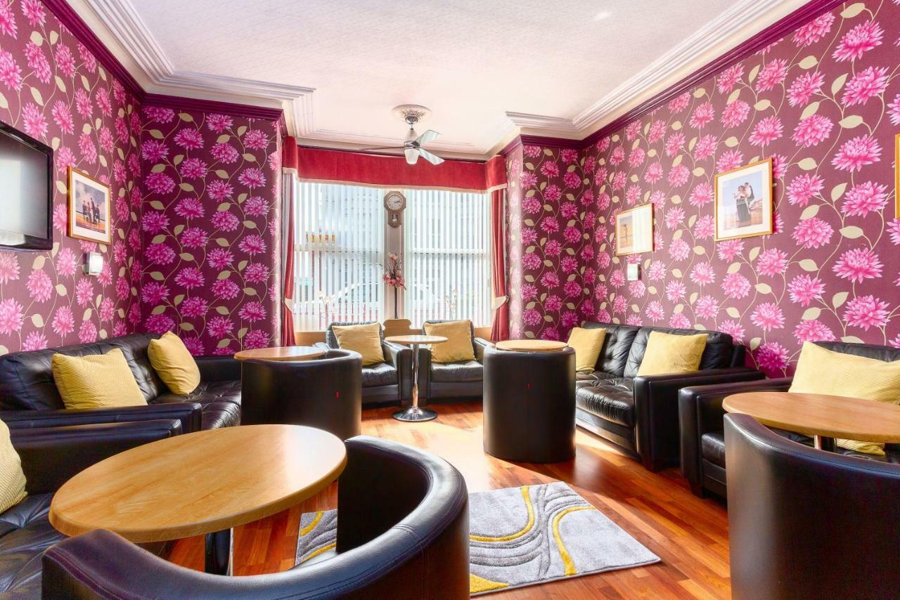 Valentine Lodge Over 21 Adult Couples Only Blackpool Eksteriør billede